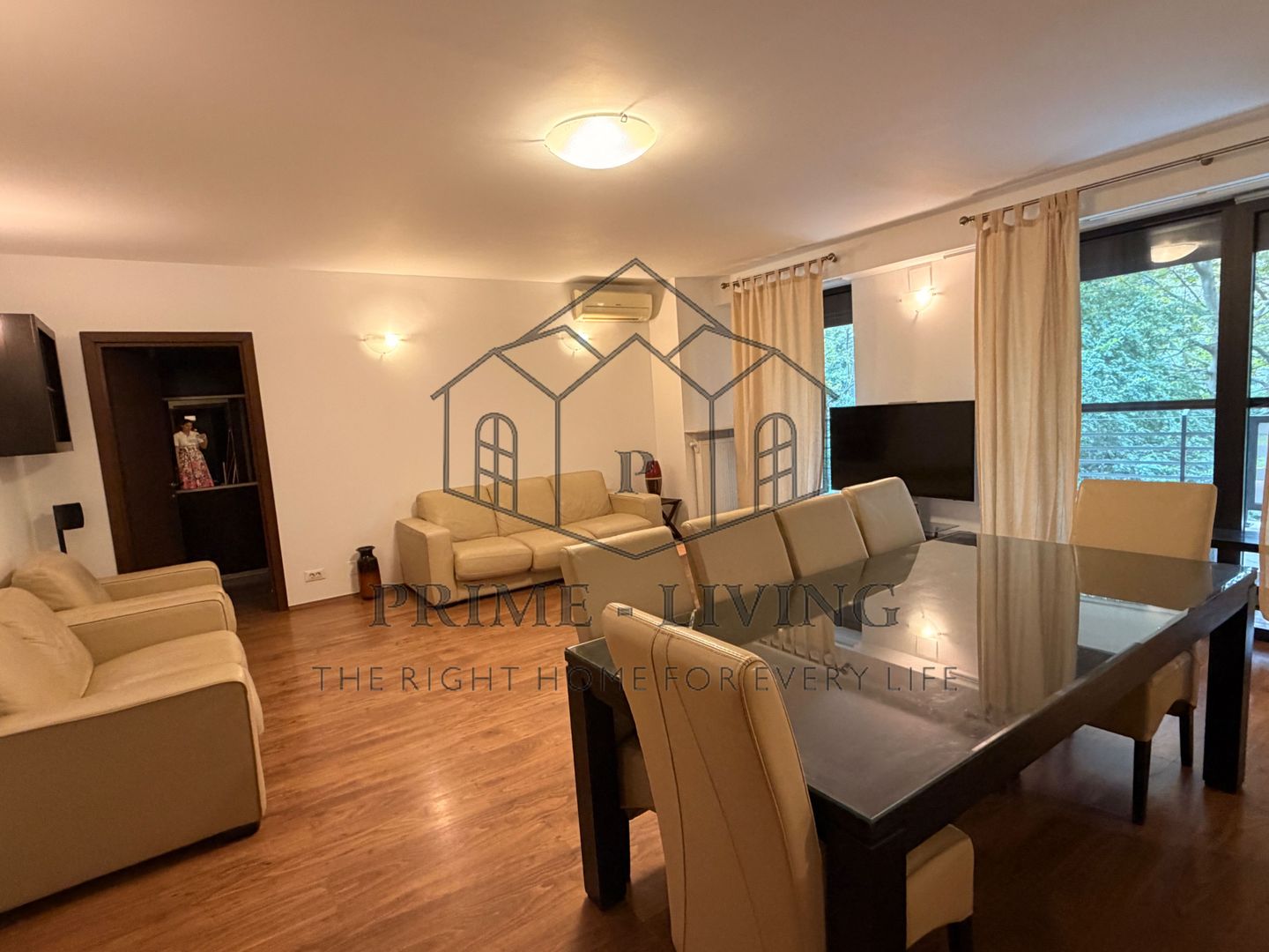 APARTAMENT DE 3 CAMERE LA INCHIRIERE IN COMPLEX CENTRAL PARK - Poză 1