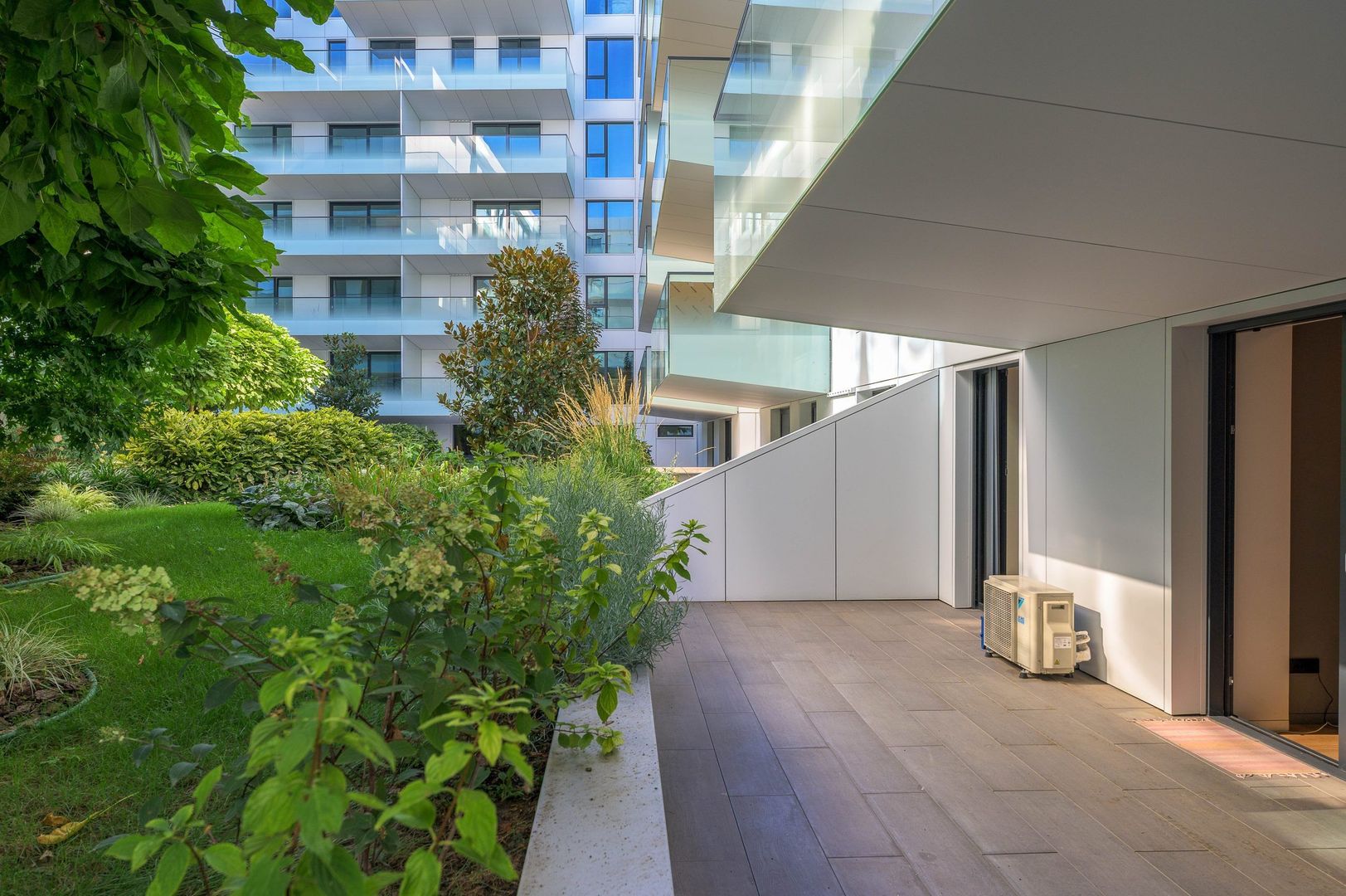 Pines Residence - Poză 11