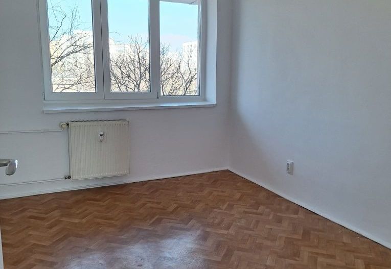 Apartament 3 camere Drumul Taberei, renovat, nemobilat, langa metrou - Poză 5
