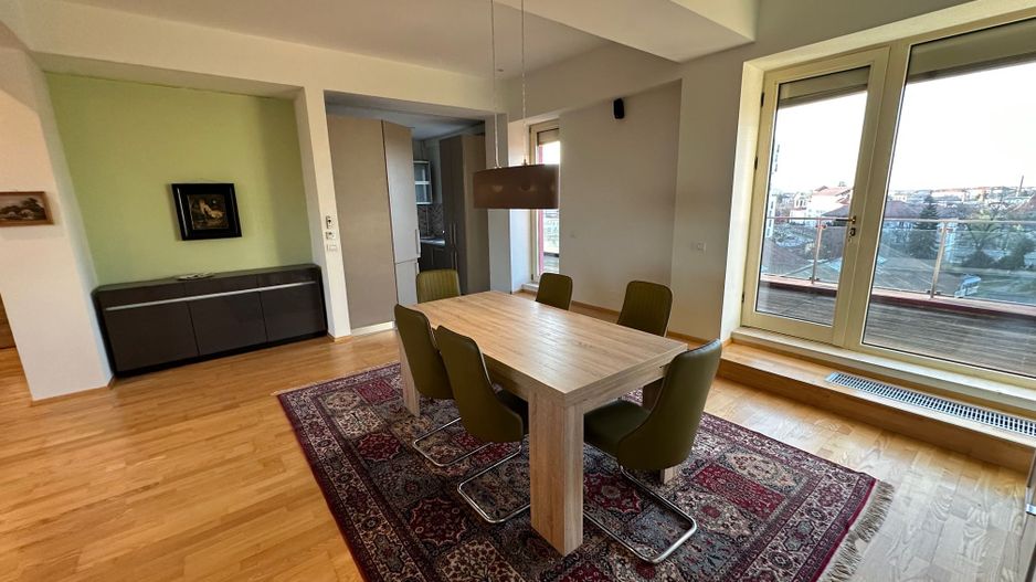 Penthouse de închiriat cu terase de 65 mp - Poză 4