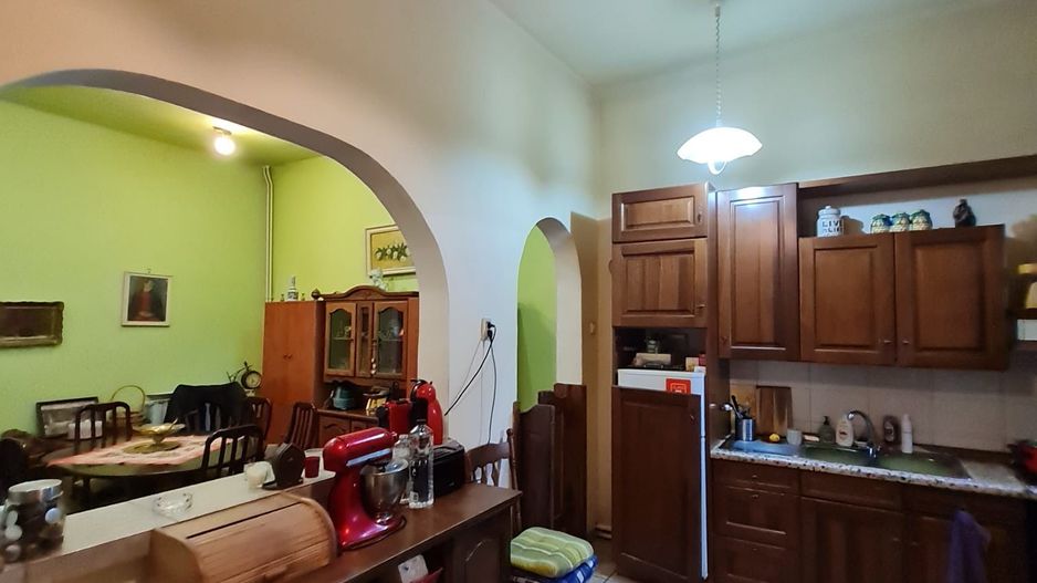 Vila generoasa,destinatii multiple - Poză 37