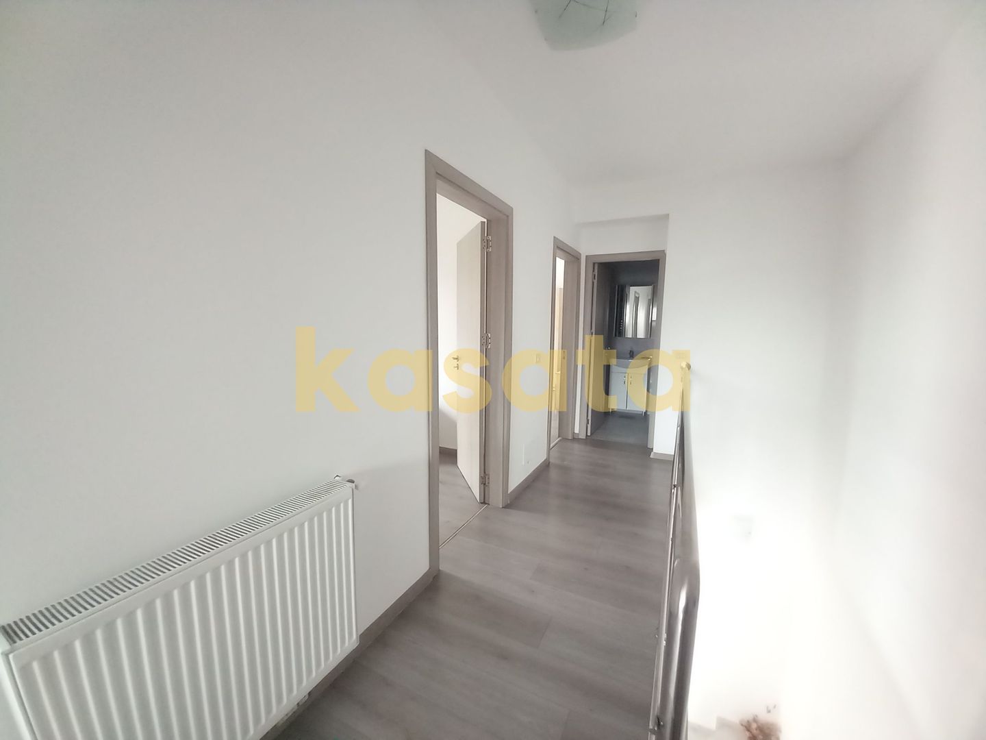 Vilă Modernă 4 Camere | Curte Privată | Zonă Excelentă & Facilități - Poză 24