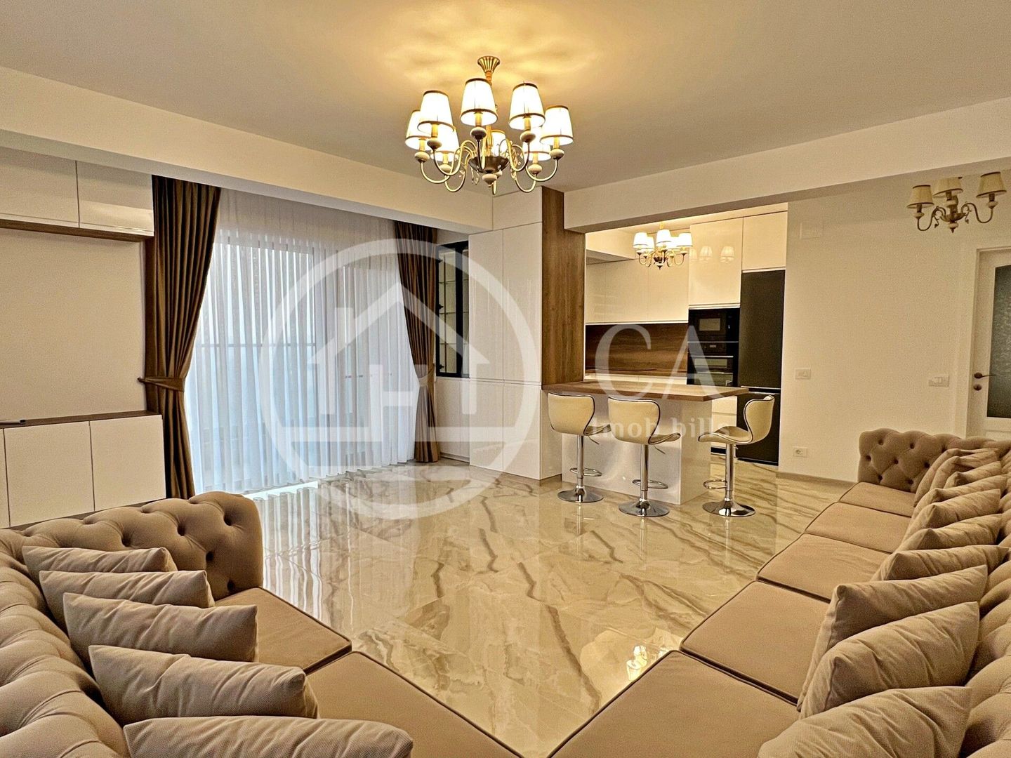 Apartament cu 3 camere de închiriat in Decebal, Oradea - Poză 1