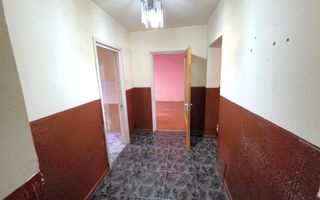 Apartament 4 camere, etaj 1, cu garaj si boxa, zona Scolii M. Eminescu - Poză 5