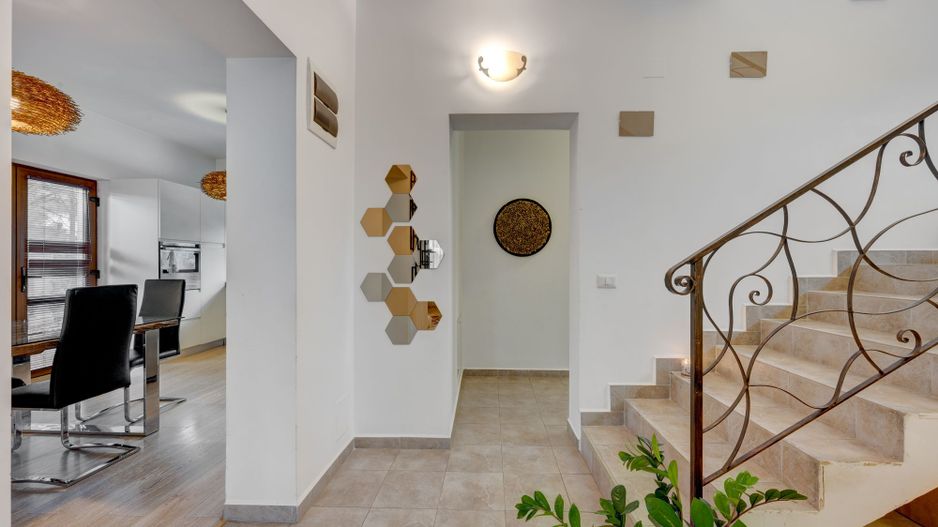 Vila de vanzare in Otopeni-central, zona linistita-Comision 0% - Poză 8