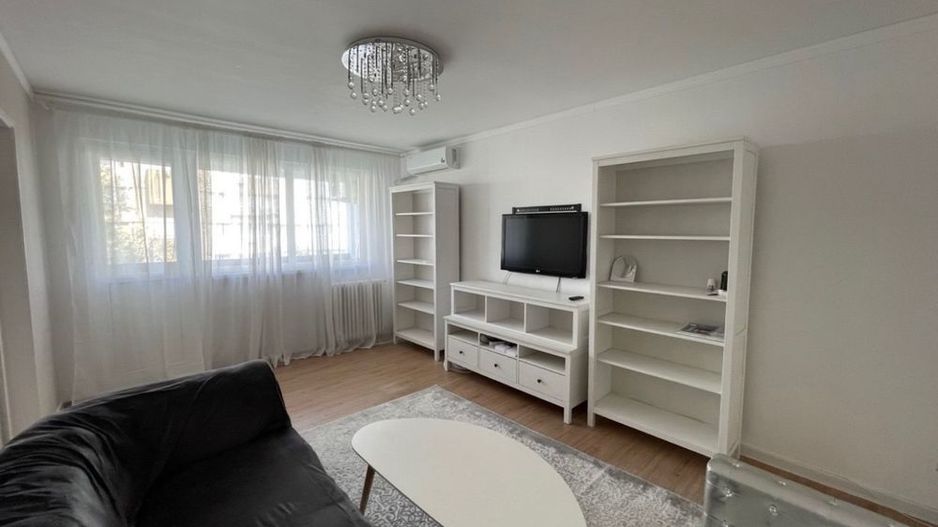 Apartament 3 camere Drumul Taberei Favorit - Poză 1