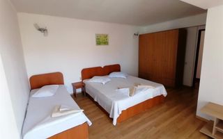 Pensiune de vanzare/Eforie Nord/la 10 minute de plajă – 17 camere - Poză 5