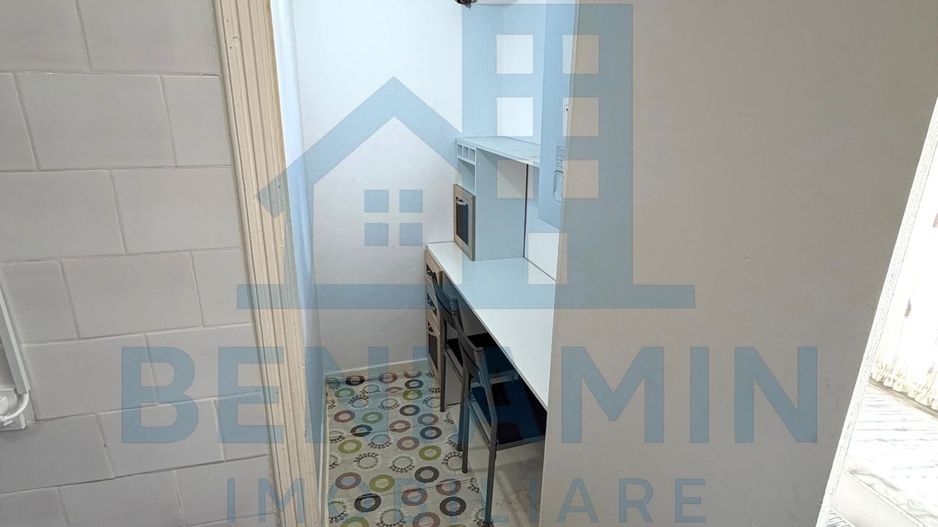 Apartament cu 2 camere decomandat Calea Bucuresti - Patria - Poză 7