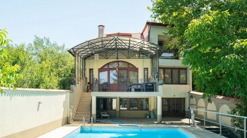 Vila exclusivistă de inchiriat | pe malul lacului Snagov - Poză 18