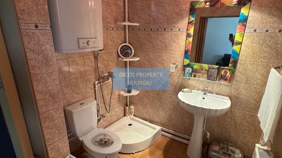 Casă de vânzare pe strada Tudor Vladimirescu - Poză 18