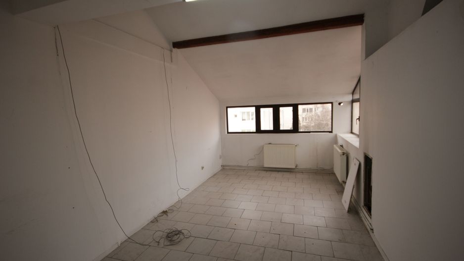 Imobil destinatie birouri + depozit - Poză 45