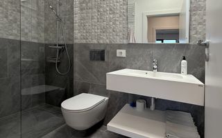 Închiriere apartament 3 camere la  Paltim (+ parcare subterană) - Poză 9