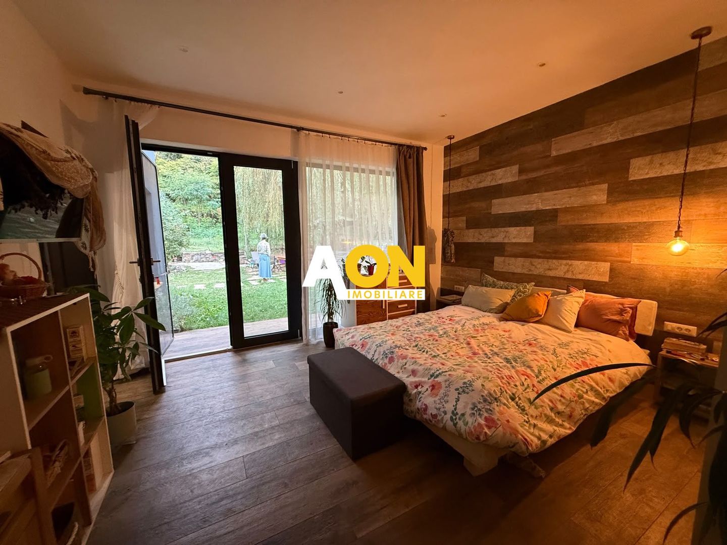 Casa Individuala Zona Schit, 4 Camere, 4 Bai, 1600mp Teren - Poză 35