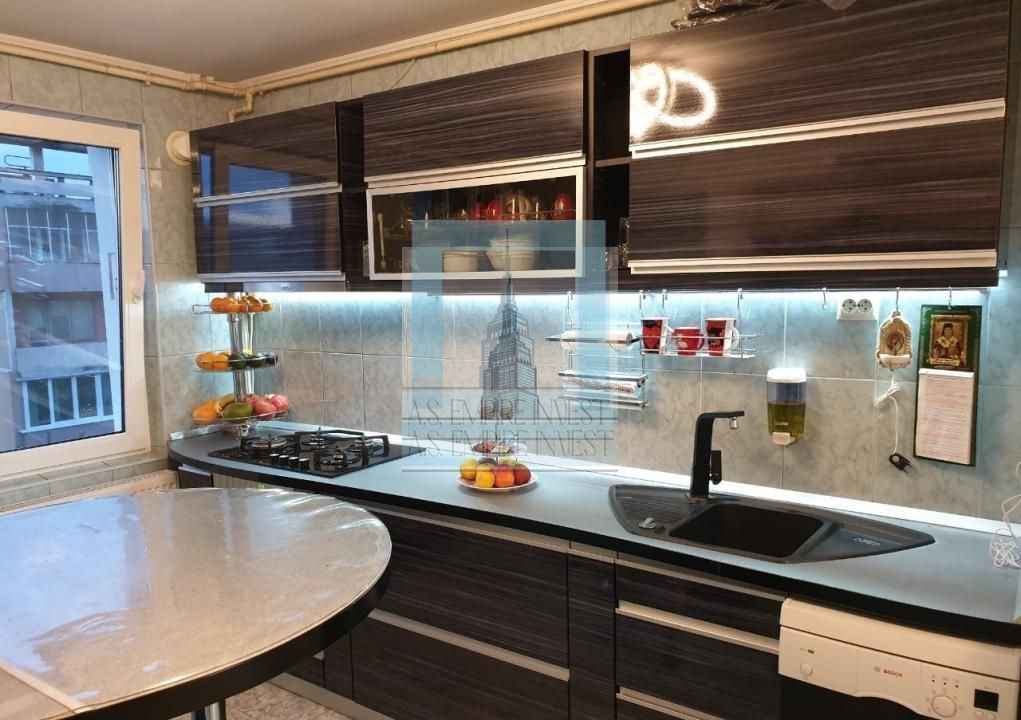 Ap 4 camere mobilat-utilat - zona Tractorul - Poză 17