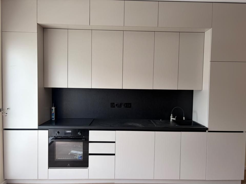 Apartament 2 camere, terasa, etaj intermediar, garaj, Eroilor - Poză 3