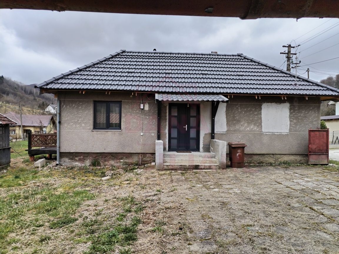 CASĂ DE VÂNZARE ÎN RUSCA MONTANĂ\JUD. CS - Poză 1