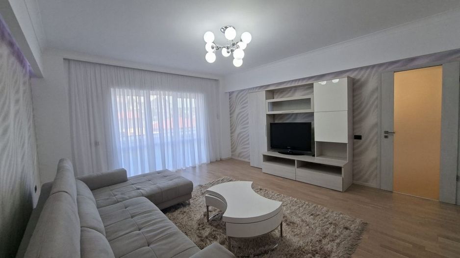 Inchiriere apartament 3 camere centru Ultramodern-Bloc nou - Poză 1