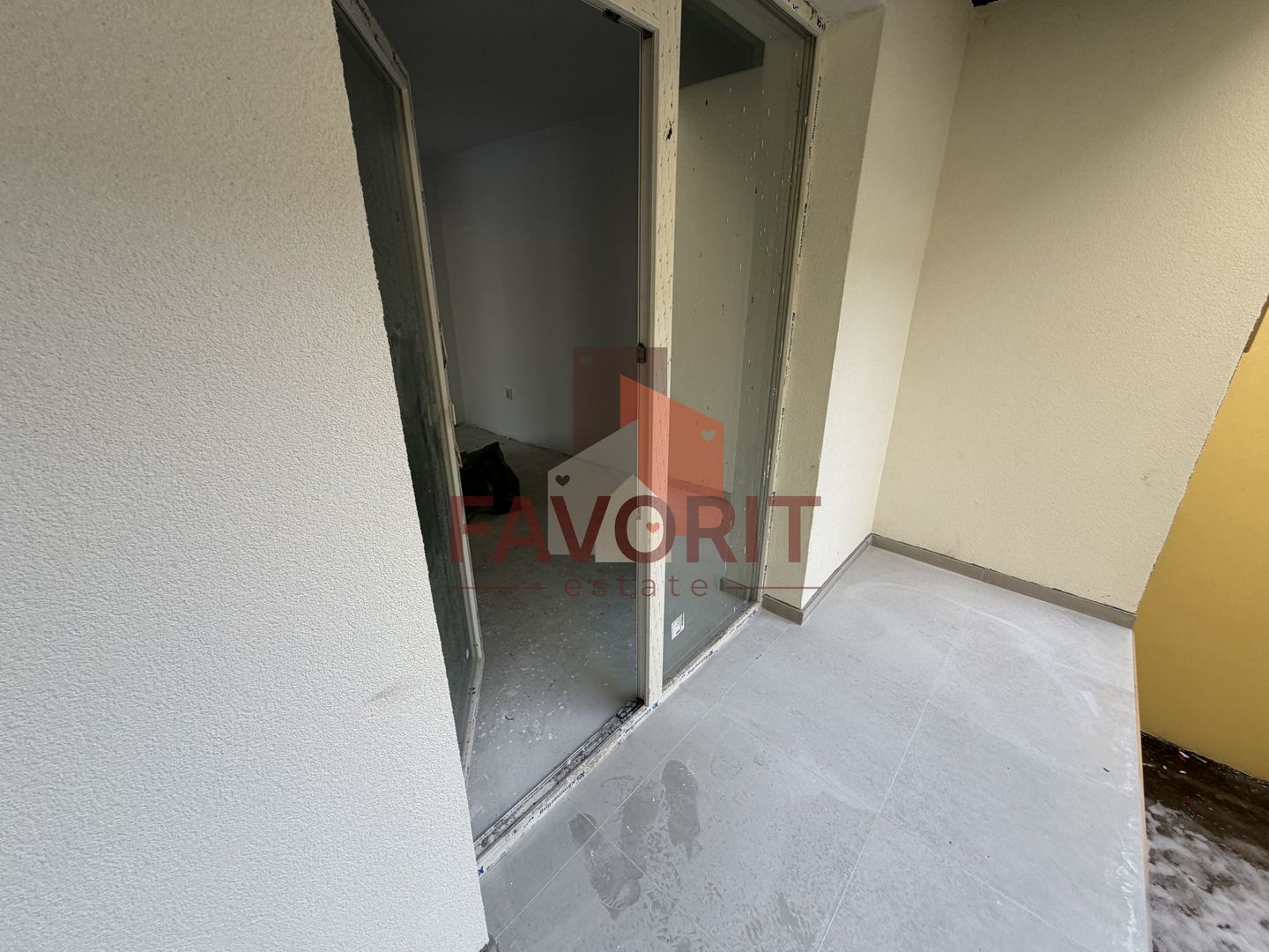 Bloc nou finalizat. Etaj 1. Acces asfaltat - Poză 13