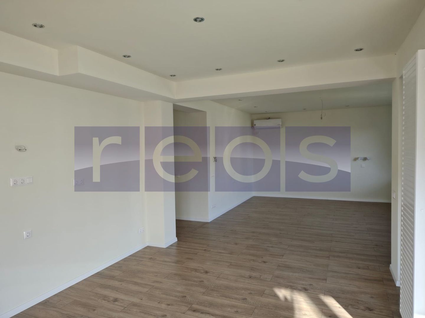 VANZARE VILA 8 CAMERE I LUX I CONFORT I PARC BRANCUSI - DRUMUL TABEREI - Poză 12