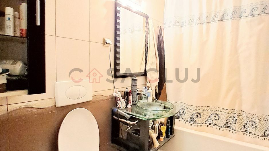 Zonă exclusivistă, Plopilor!! - Poză 9