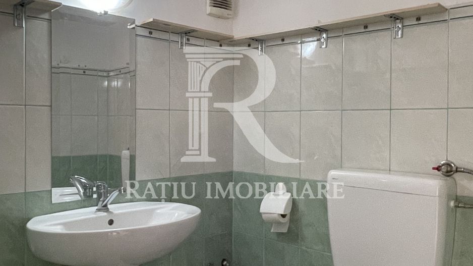 Spațiu comercial de inchiriat | Ultracentral | Zonă pietonală | Oradea - Poză 5