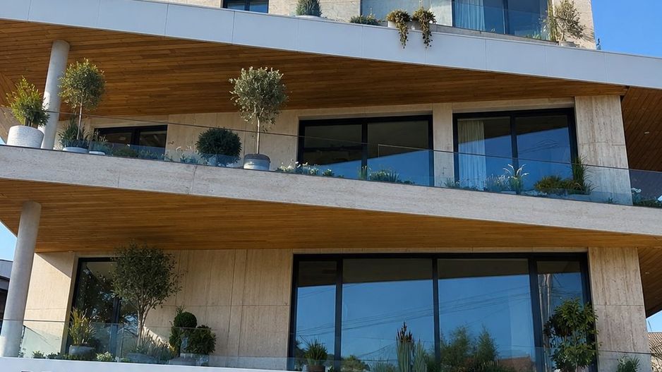 Penthouse pe doua niveluri, 5 camere, cu terase panoramice! Finisat - Poză 1