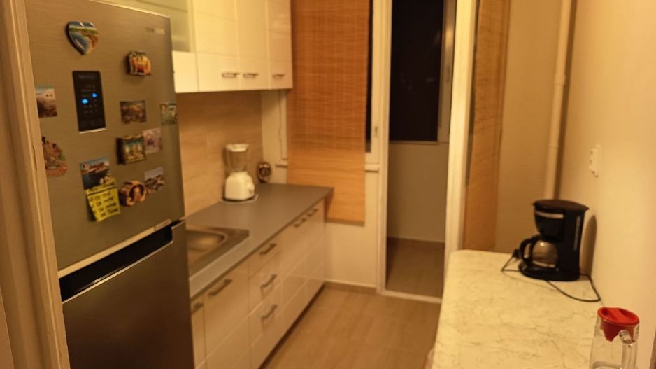 AP. 3 CAMERE 1 MAI, BLOC REABILITAT, RENOVAT, BUCATARIE INCHISA - Poză 1