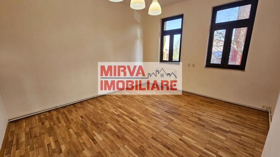 🏢 Spațiu de birouri – 5 camere, 3 băi – Etaj 1 vilă, Zona Centrală - Poză 23
