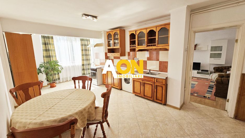 Apartament 2 camere, 60 mp utili, etaj 3, zona ultracentrala - Poză 1