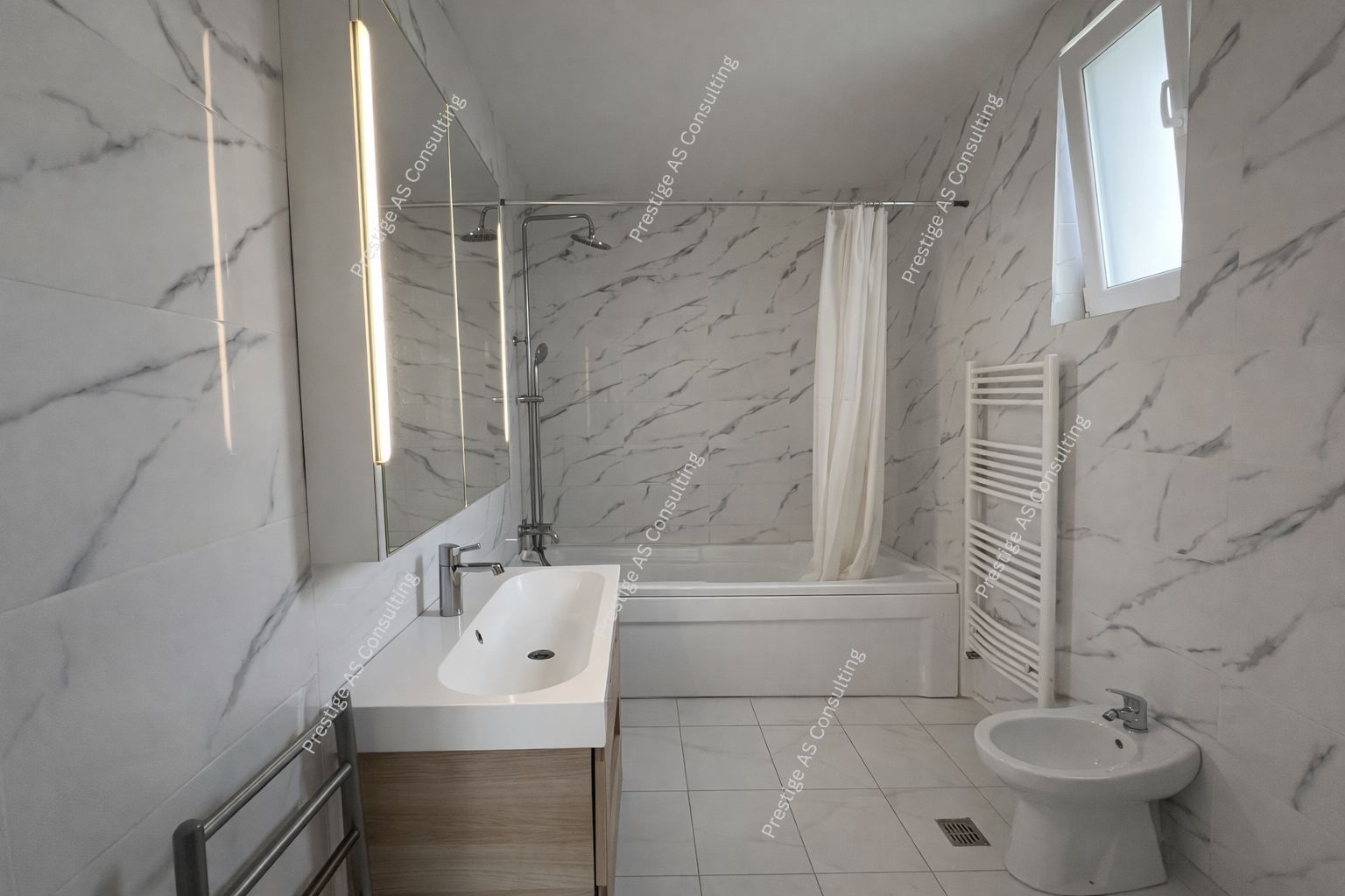 Vila individuala renovata complet | 6 camere | 500 mp teren | Str Jean Monnet - Poză 16