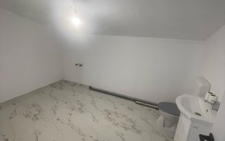 Casă spațioasă de vânzare – P+M | 5 camere | 255 mp construiți - Poză 15