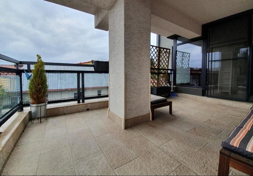 Proprietar, Apartament Domenii, 4 camere, loc parcare și boxă inclusa, etaj 2/3 - Poză 1