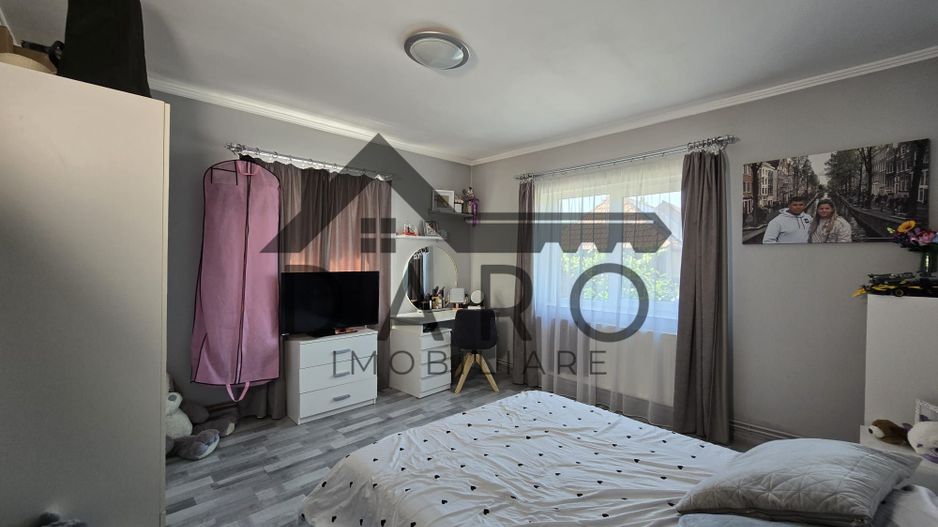 Casa in Livezeni , 140  mp utili , in centrul localitatii . - Poză 13