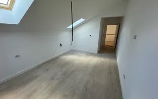 Apartament pe 2 nivele. Aproape de LIDL. Disponibil imediat - Poză 14