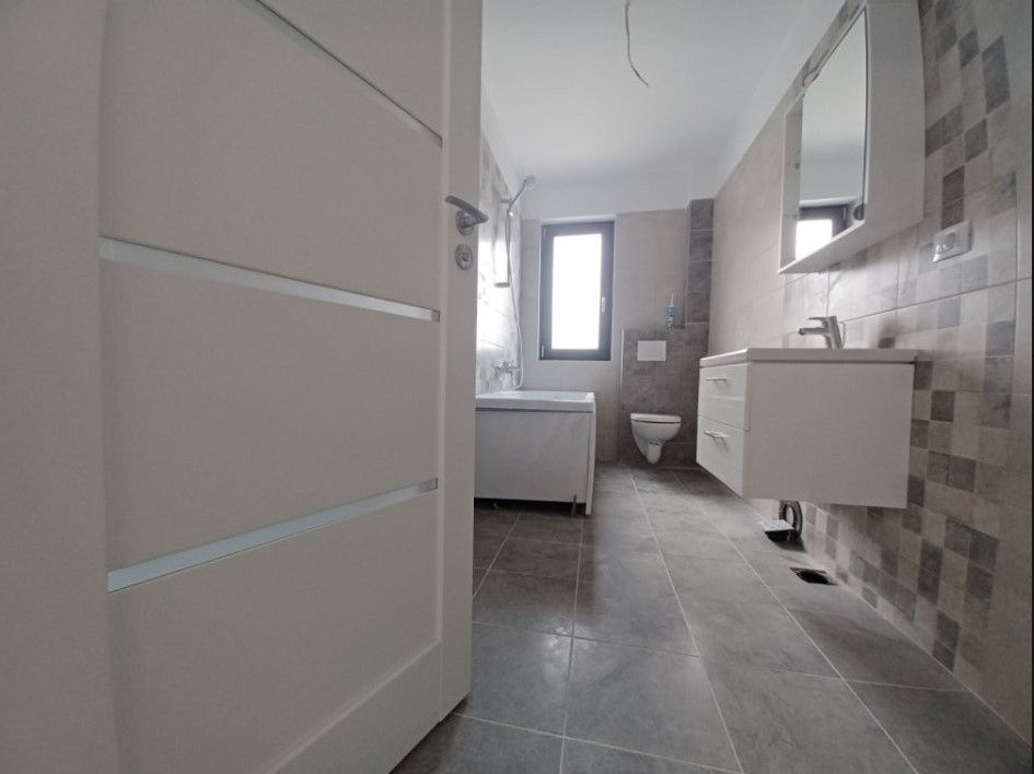 NOU APARTAMENT 3 CAMERE 2 BAI NICOLINA PLATOU GALATA - Poză 9