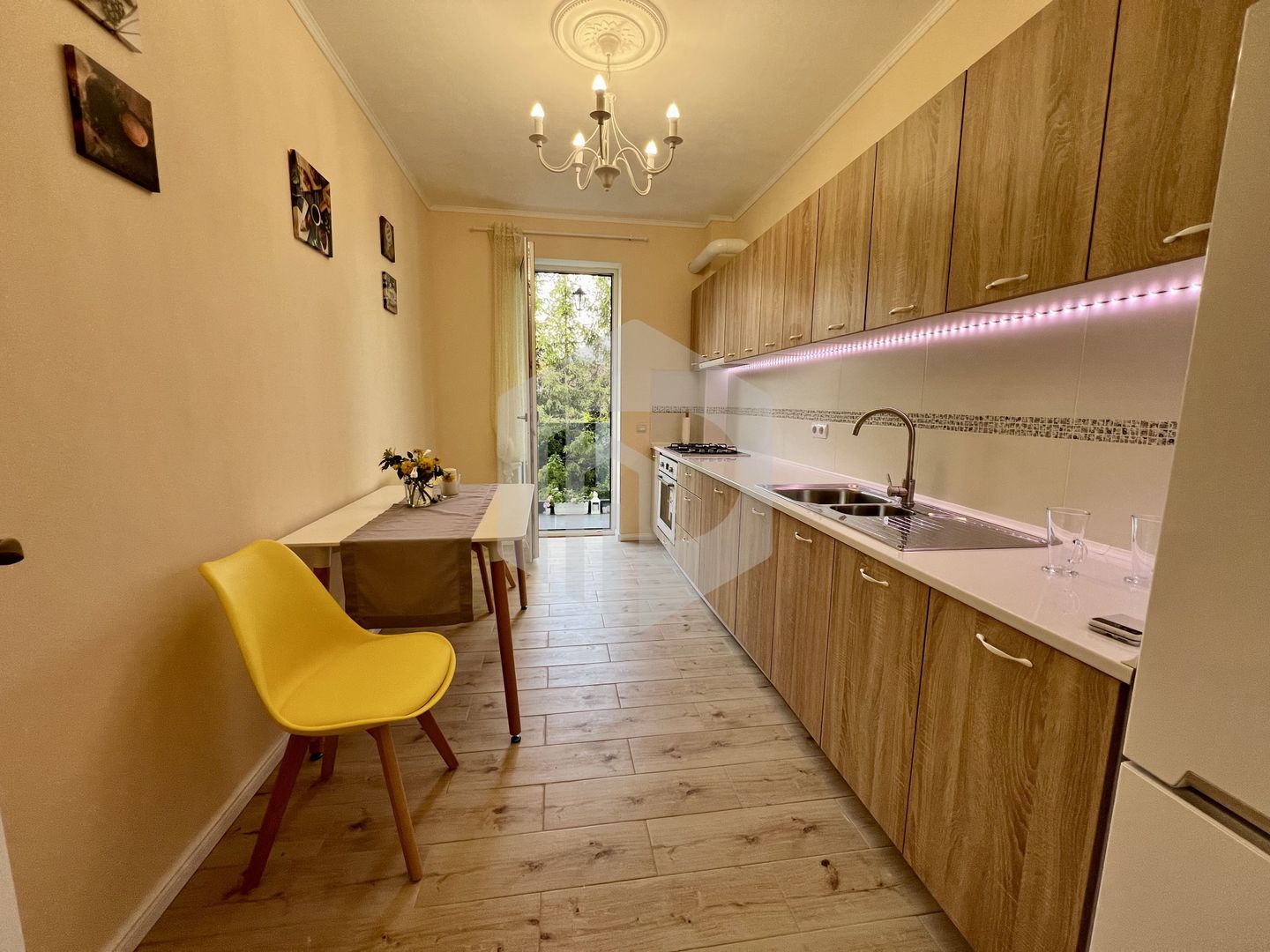 Apartament 2 camere decomandat Selimbar/ Etaj 1. Vedere superba, LUX - Poză 4