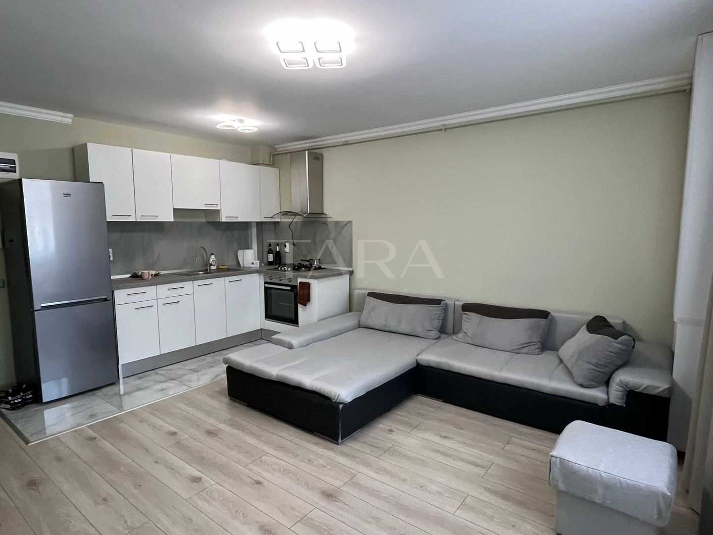 Apartament 2 camere, Florești, zonă centrală - Poză 1