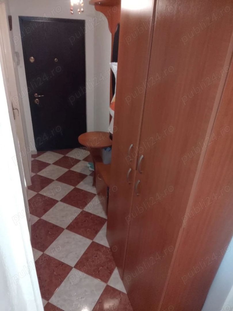 De vanzare apartament de 3 camere in Titan - Poză 2