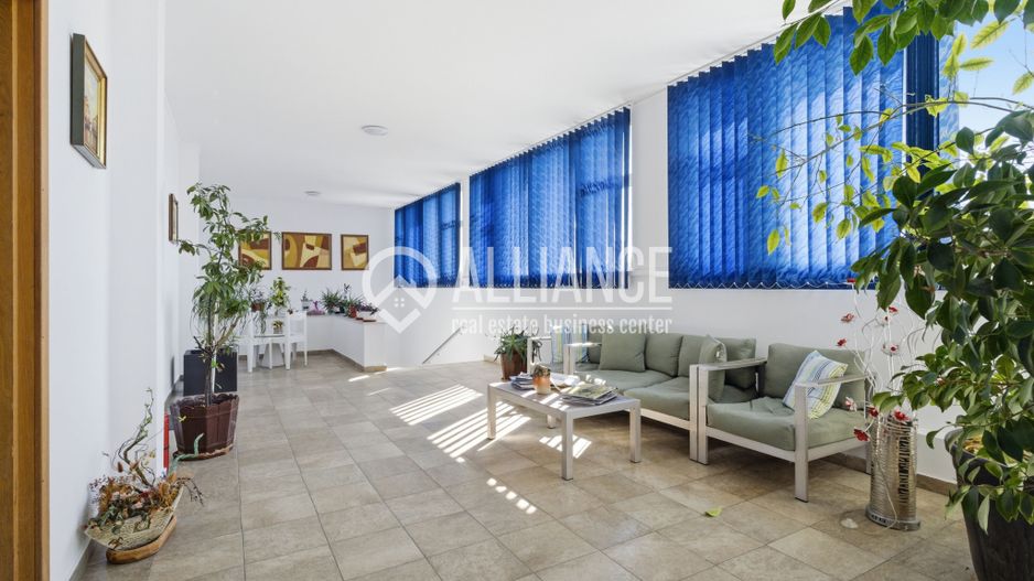 FALEZA NORD cladire multifunctionala 4600 mp cu acces din Bdul Mamaia! - Poză 20