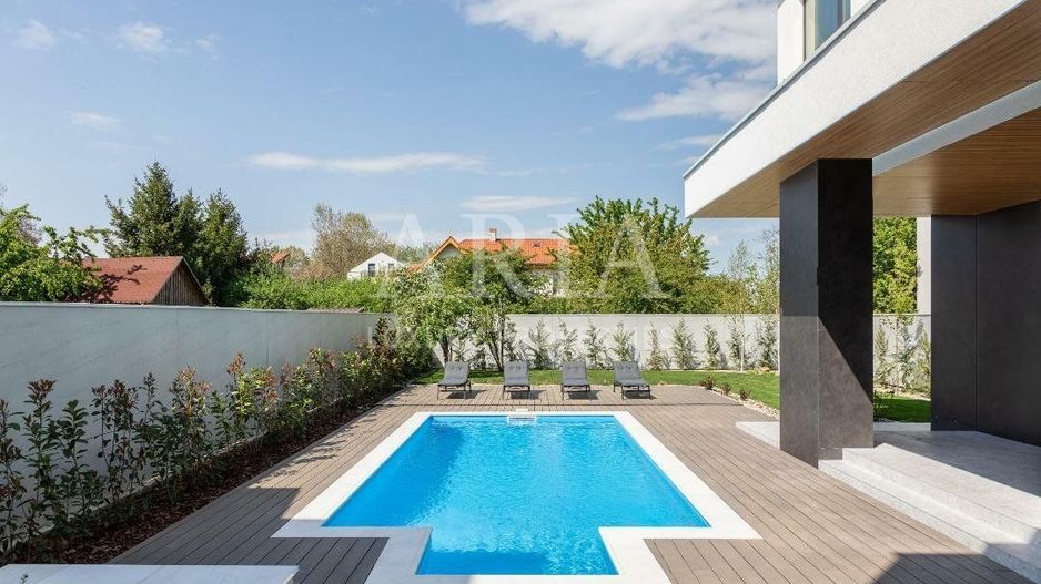 REZIDENȚĂ CONTEMPORANĂ CU DESIGN ICONIC | POZE REALE | - Poză 5