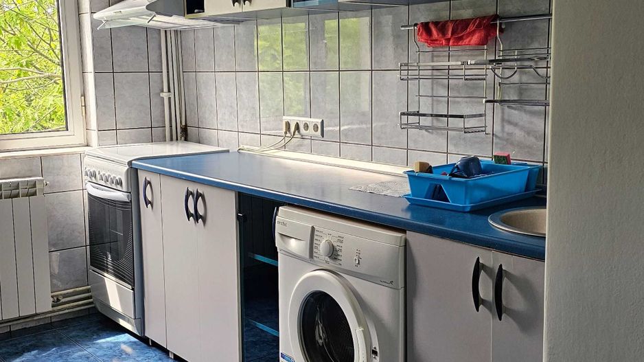 Apartament 3 camere de inchiriat, bloc reabilitat,  Romancierilor - Poză 3