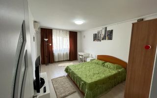 🏢 De închiriat: Garsonieră deosebită în Zona Tineretului - Poză 1