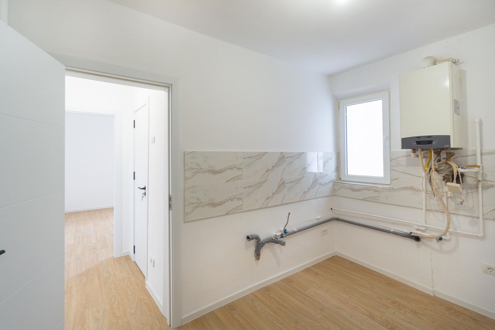 APARTAMENT LUMINOS RENOVAT CENTRALA PROPRIE ZONA CAMPIA LIBERTATII - Poză 4