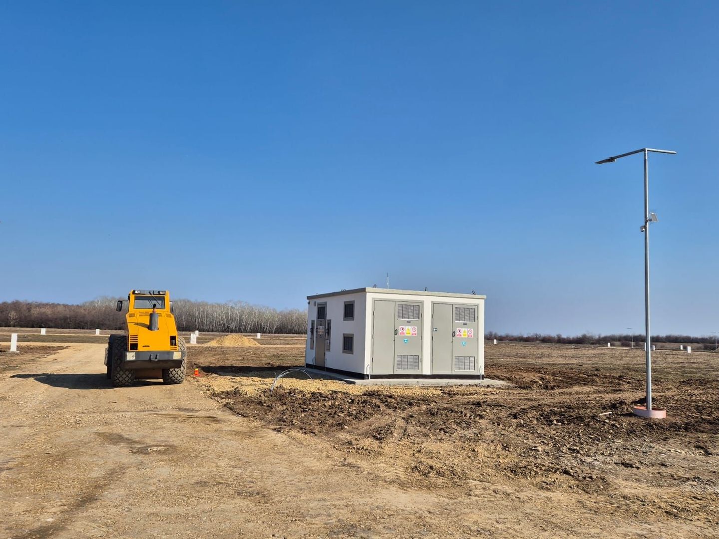 Loturi de teren 638 mp - curent tras la teren - Crevedia - Poză 3