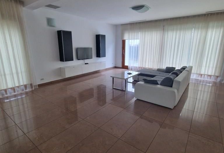 Vila cu Piscina & Garaj | Pipera | Erou Iancu Nicolae - Poză 3