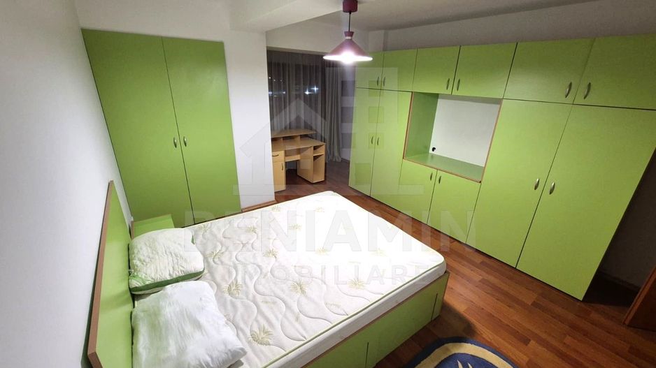 2 Camere - Decomandat - 79mp - Mobilat - Centrala - Etaj 3 - Ghimbav - Poză 2