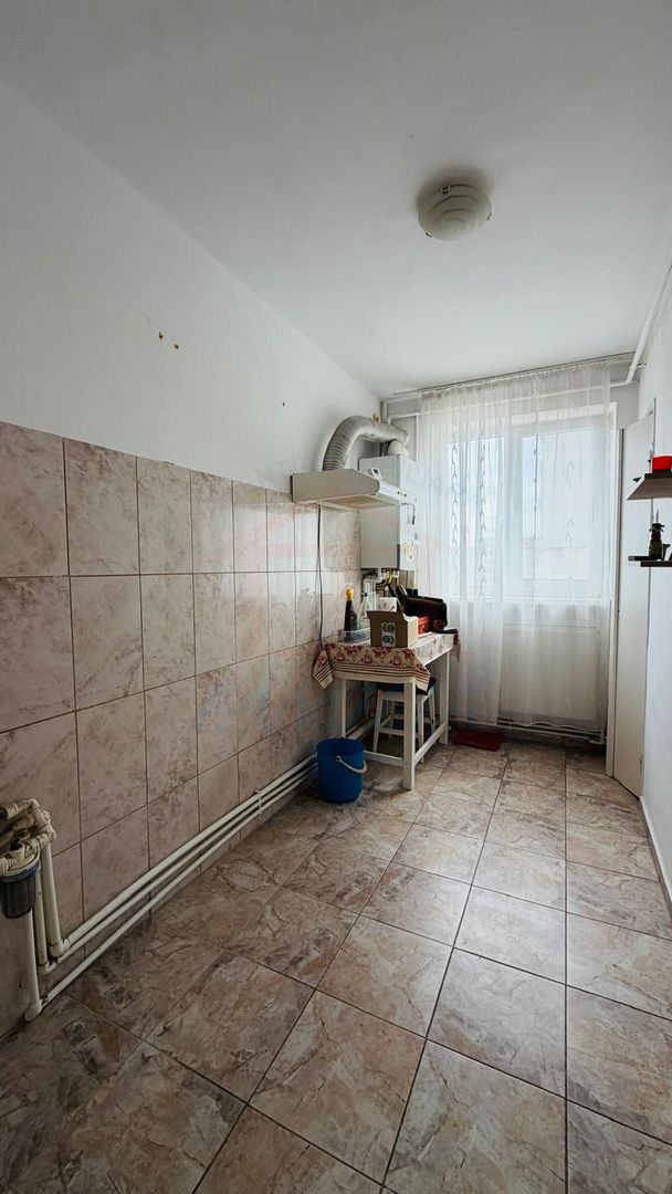 De vanzare Apartament 3 cam dec. in Galati, Micro 20, etaj 7,  65 mp - Poză 5