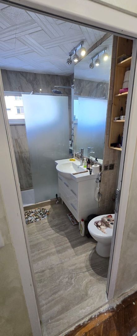 De vanzare apartament 2 camere, zona centrala, etaj 1 - Poză 4