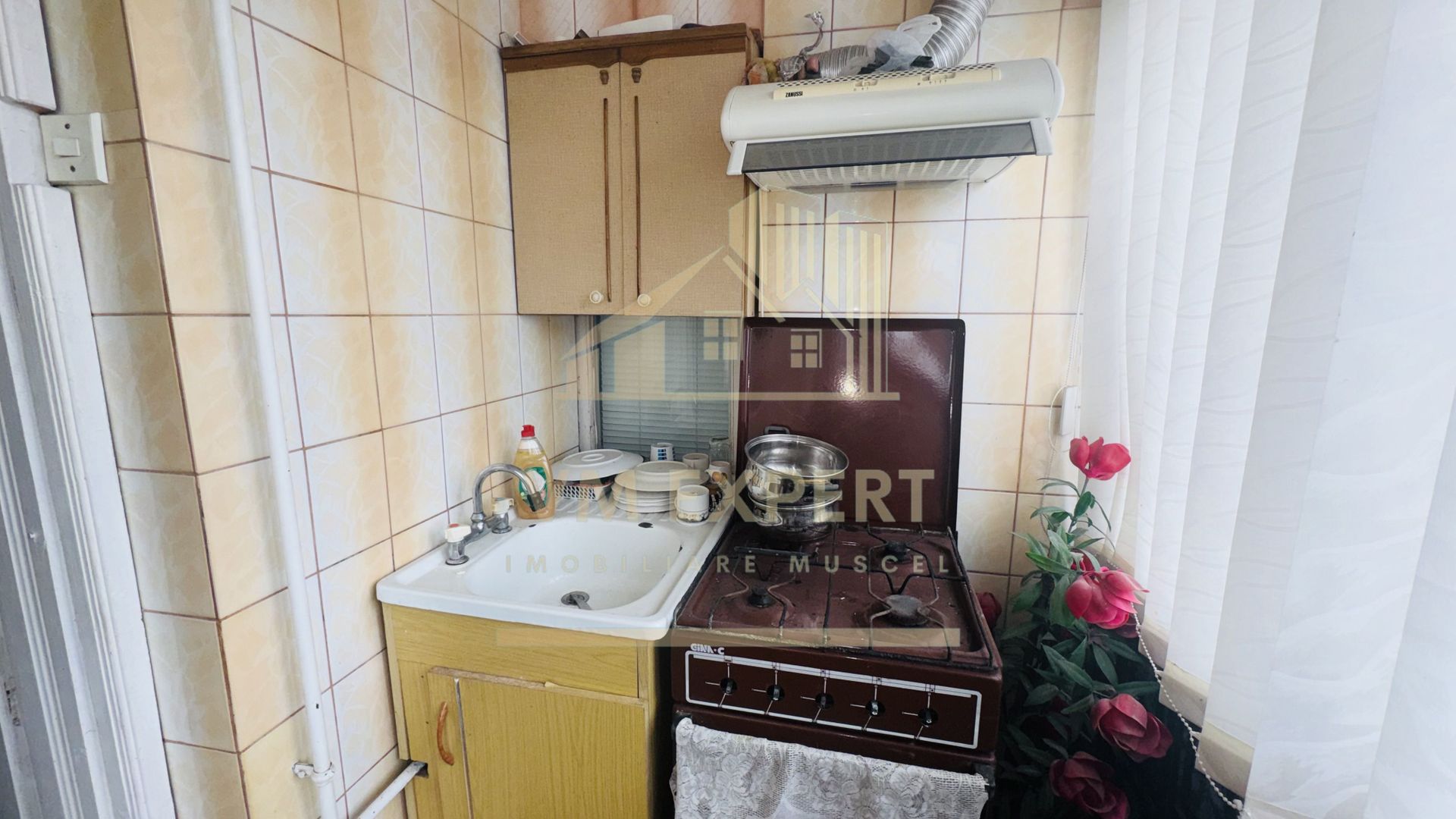 APARTAMENT 2 CAMERE ETAJ 2 GRUI CAMPULUNG - Poză 7