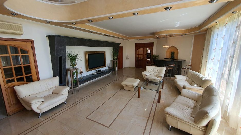 Vila unicata | Teren de 3000 m2 | Piscina si vegetatie matura - Poză 7